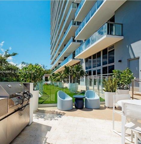 16385 Biscayne Blvd Unit Ph7, North Miami Beach, FL 33160 - photo 9