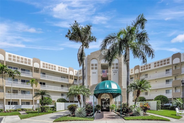 7763 Southampton Ter Unit 213, Tamarac FL, 33321, 2 bedrooms, 2 baths condo for sale