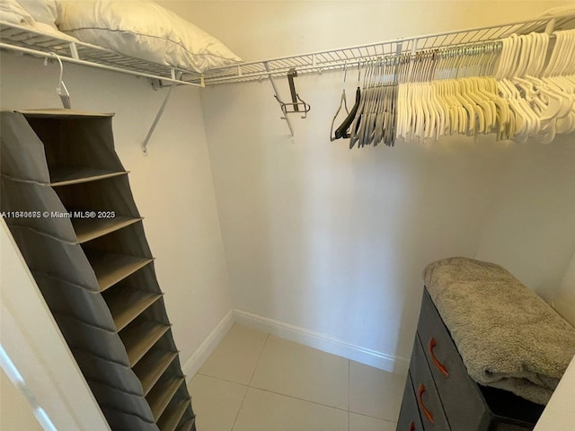 1750 N Bayshore Dr Unit 2708, Miami, FL 33132 - walk in closet featuring tile patterned flooring