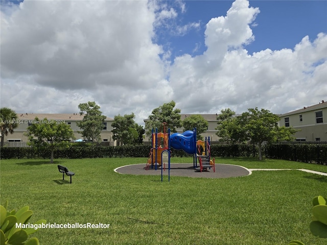 view of jungle gym featuring a yard