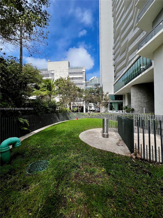 601 NE 27th St Unit 1206, Miami, FL 33137 - view of yard