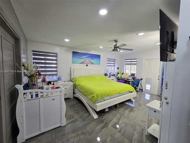 bedroom with ceiling fan