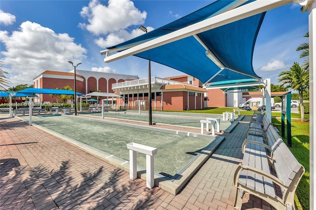 186 Ventnor L Unit 186, Deerfield Beach, FL 33442 - surrounding community with a bocce ball area