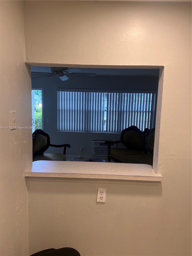 186 Ventnor L Unit 186, Deerfield Beach, FL 33442 - detailed view of a ceiling fan