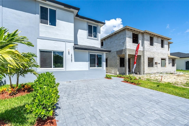 view of front of property with a patio area