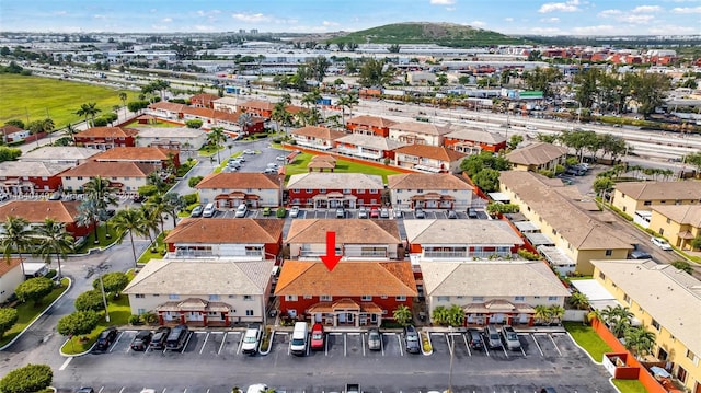 bird's eye view featuring a mountain view