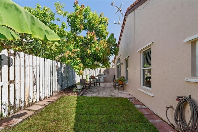 18022 SW 12th Ct, Pembroke Pines, FL 33029 - fenced backyard with a patio area