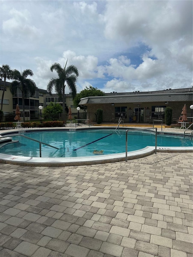 view of swimming pool