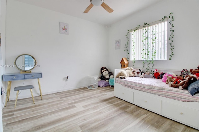 8832 S Isles Cir, Tamarac, FL 33321 - bedroom featuring light wood-style floors and ceiling fan