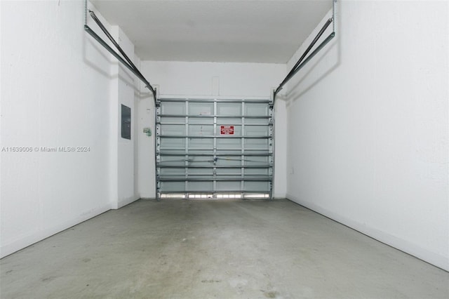 8832 S Isles Cir, Tamarac, FL 33321 - garage with electric panel