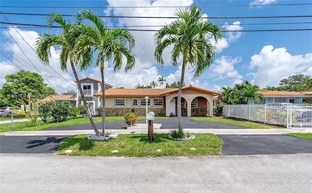 view of mediterranean / spanish-style home