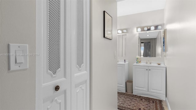 bathroom with vanity