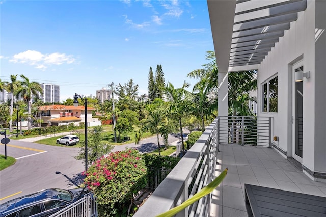 18935 Atlantic Blvd, Sunny Isles Beach, FL 33160 - balcony featuring a pergola