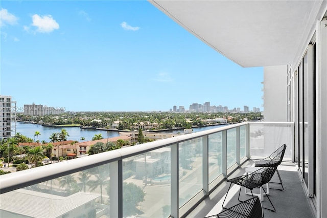 3101 Bayshore Dr Unit 805, Fort Lauderdale, FL 33304 - photo 11