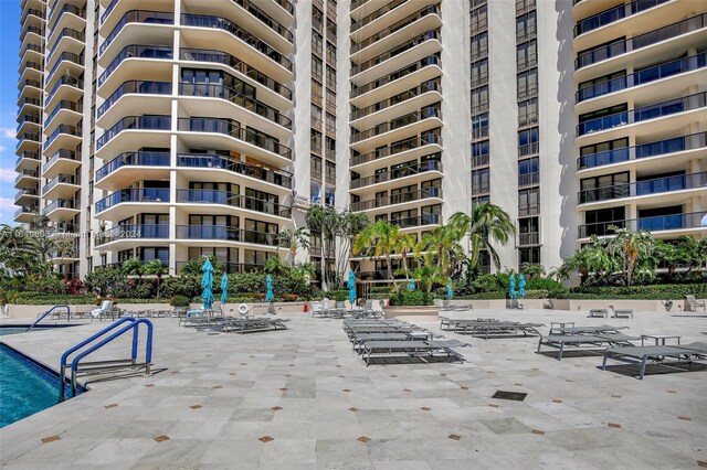 19667 Turnberry Way Unit 3E, Aventura, FL 33180 - exterior space featuring a patio area