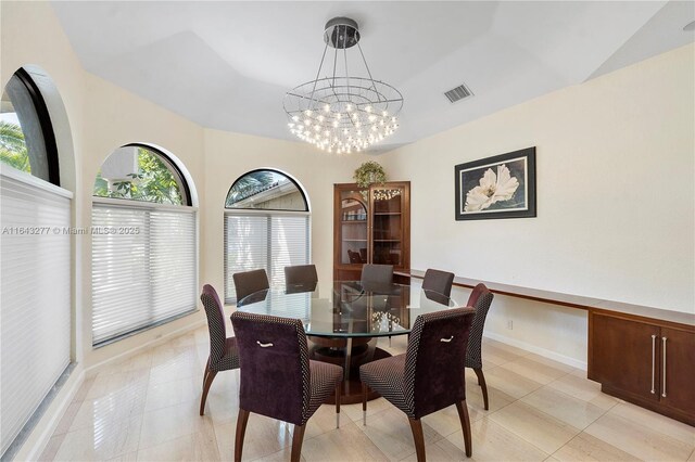 empty room with ceiling fan and crown molding