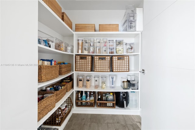 20281 E Country Club Dr Unit 808, Aventura, FL 33180 - view of pantry