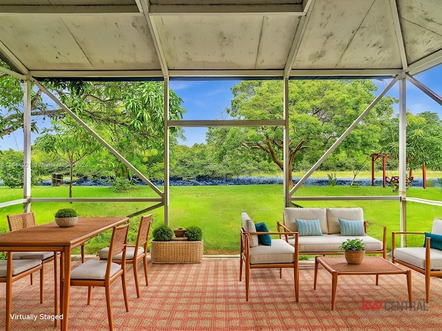 view of sunroom / solarium