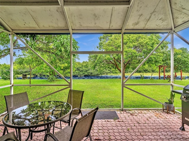 view of sunroom / solarium