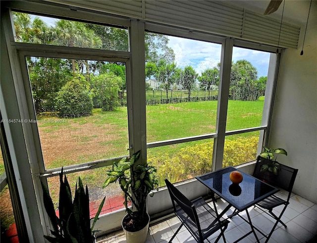 view of sunroom / solarium