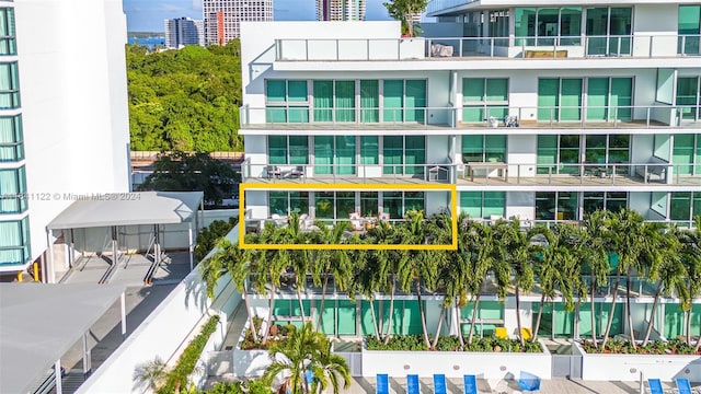 1600 SW 1st Ave Unit 614, Miami, FL 33129 - view of building exterior with a city view