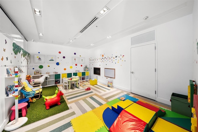 1600 SW 1st Ave Unit 614, Miami, FL 33129 - playroom with carpet