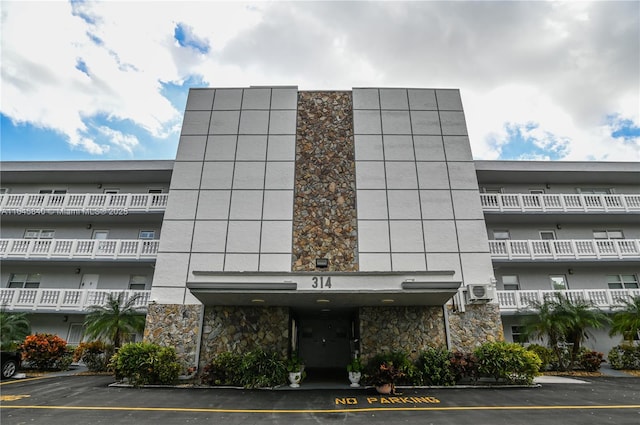 view of building exterior