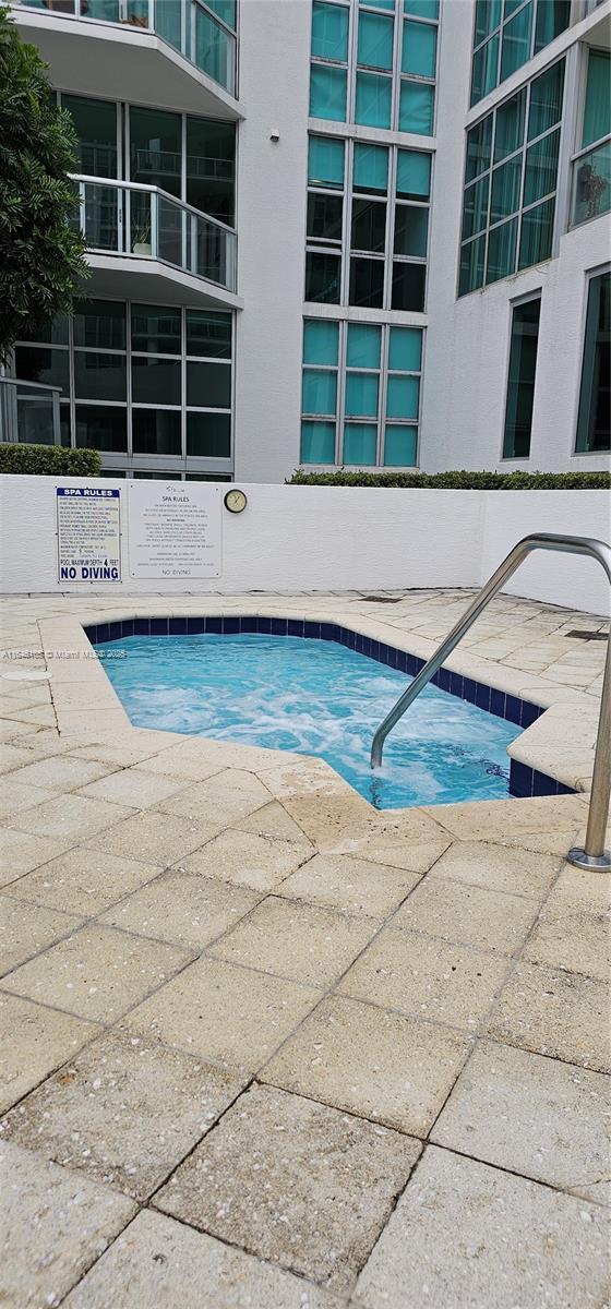 3131 NE 188th St Unit 1-810, Aventura, FL 33180 - view of pool