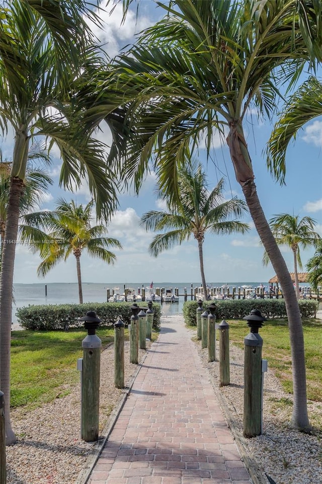 87200 Overseas Hwy Unit M4, Islamorada, FL 33036 - view of property's community featuring a water view