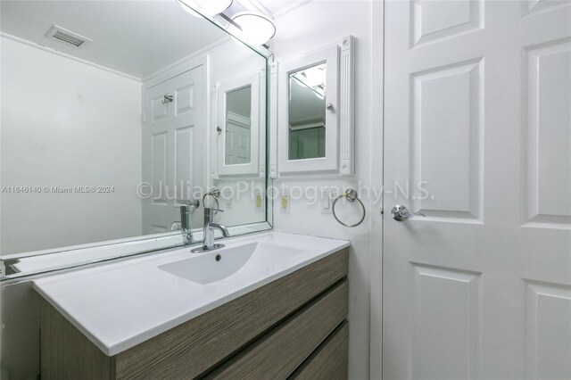 7601 E Treasure Dr Unit 824, North Bay Village, FL 33141 - photo 24