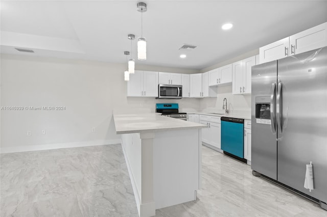 kitchen featuring light tile patterned floors, appliances with stainless steel finishes, sink, and kitchen peninsula