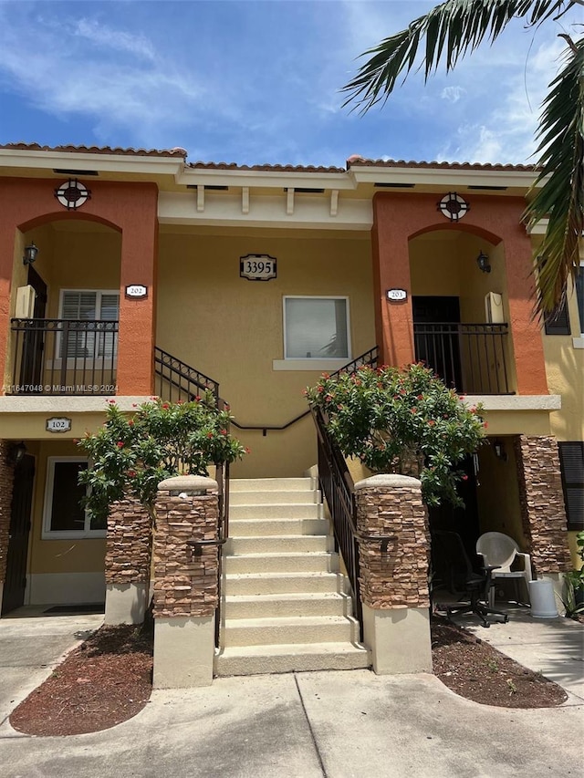 3395 NE 9th St Unit 101, Homestead, FL 33033 - view of property with stairway