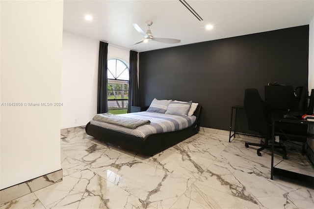 bedroom featuring ceiling fan