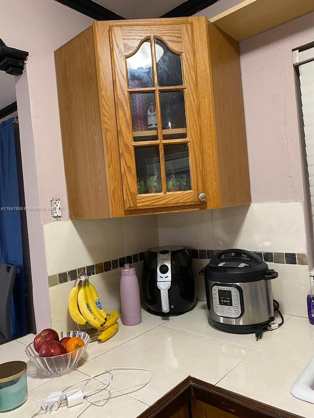 kitchen featuring backsplash