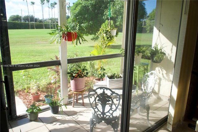 sunroom with a healthy amount of sunlight