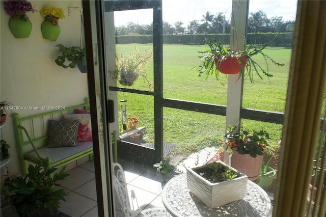 view of sunroom / solarium