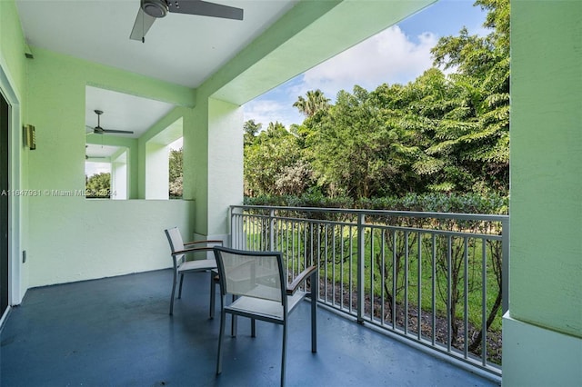 balcony featuring ceiling fan