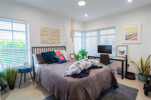 bedroom with carpet flooring