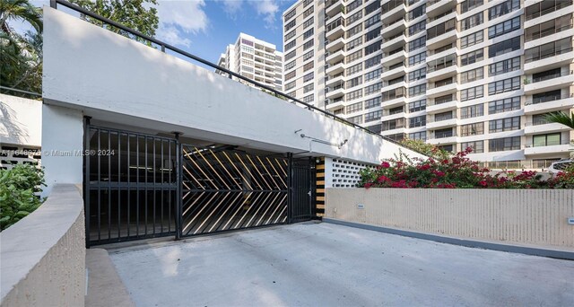 600 Three Islands Blvd Unit 1501, Hallandale Beach, FL 33009 - view of gate