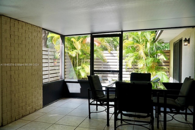 view of sunroom / solarium