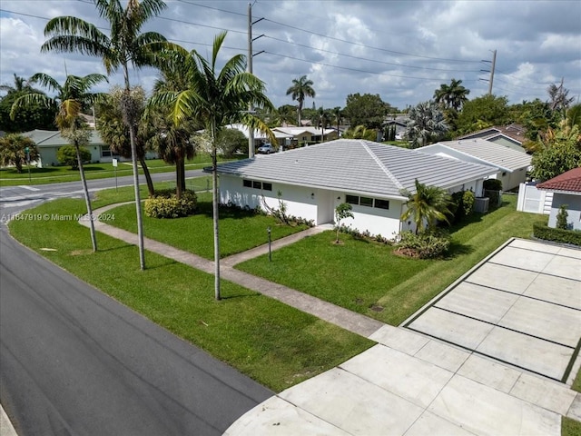 view of front of home with a front yard