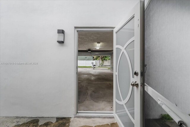 150 SE 3rd Ave, Dania Beach, FL 33004 - property entrance