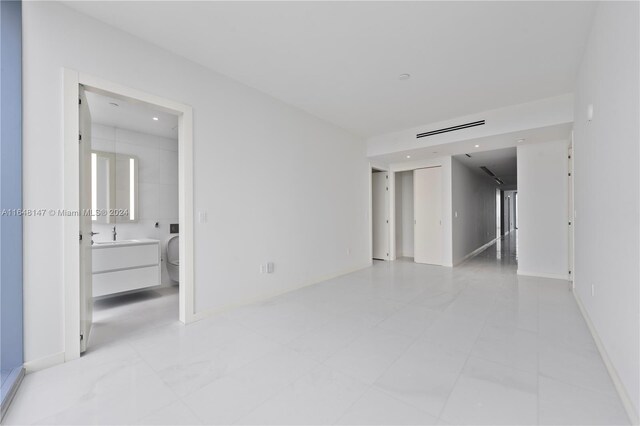 300 Biscayne Blvd Way Unit 4604, Miami, FL 33131 - spare room with baseboards