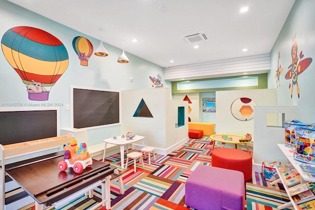 playroom with carpet