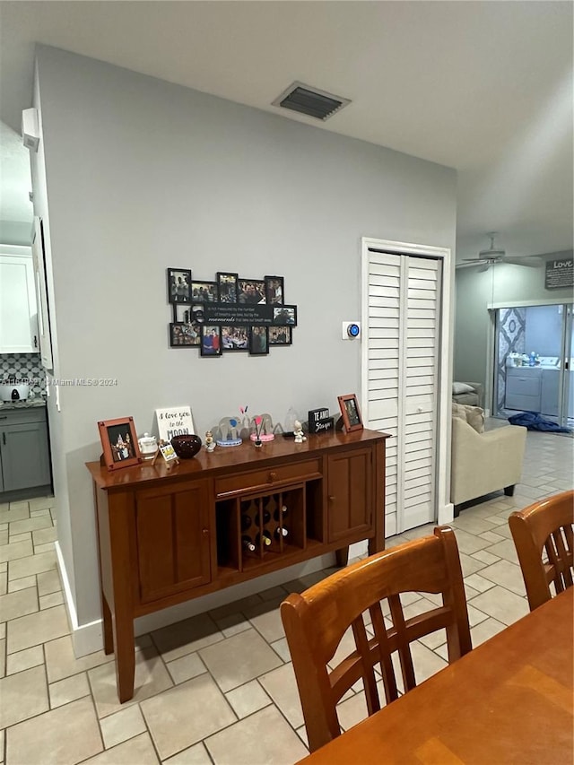 dining area featuring ceiling fan