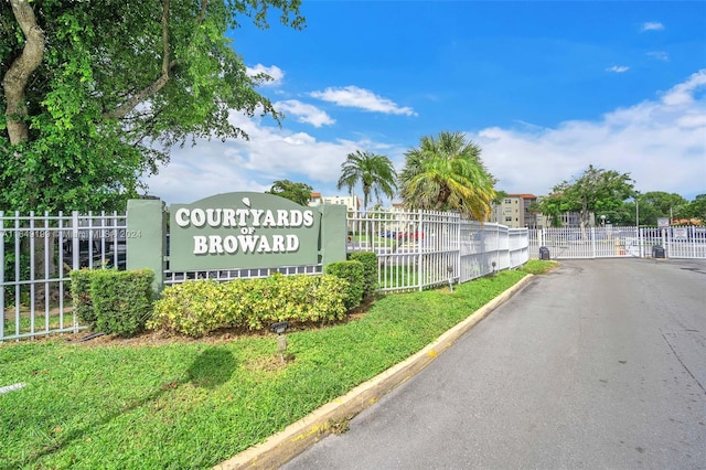 view of community / neighborhood sign