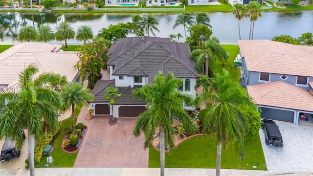 bird's eye view featuring a water view