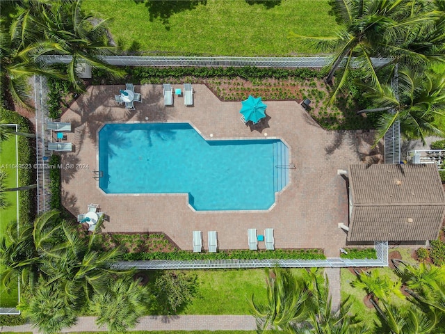 view of swimming pool featuring a patio