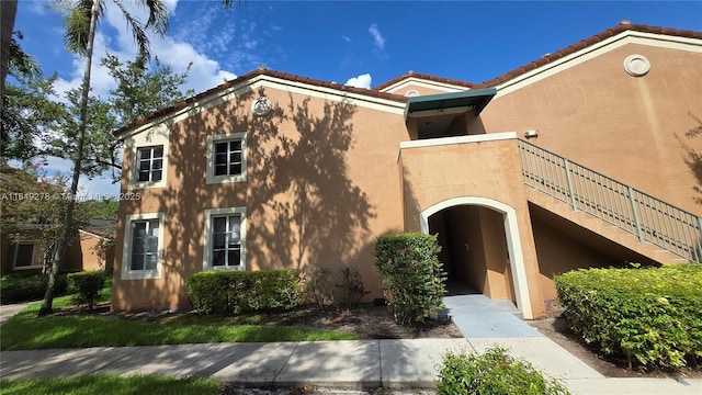 view of front of home