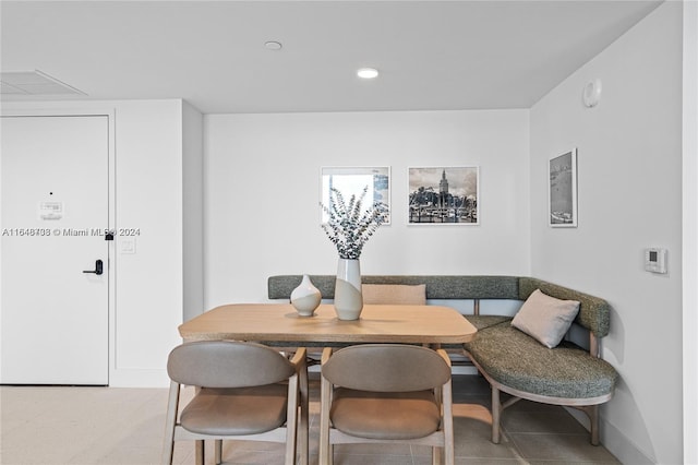 601 NE 1st Ave Unit 3101, Miami, FL 33132 - dining space featuring breakfast area